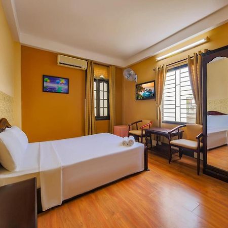 Ponys Hotel Nha Trang Kültér fotó