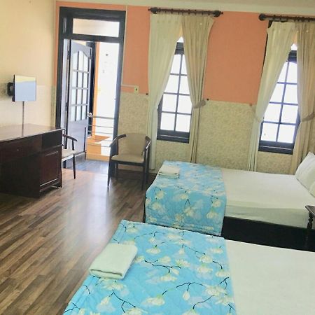 Ponys Hotel Nha Trang Kültér fotó