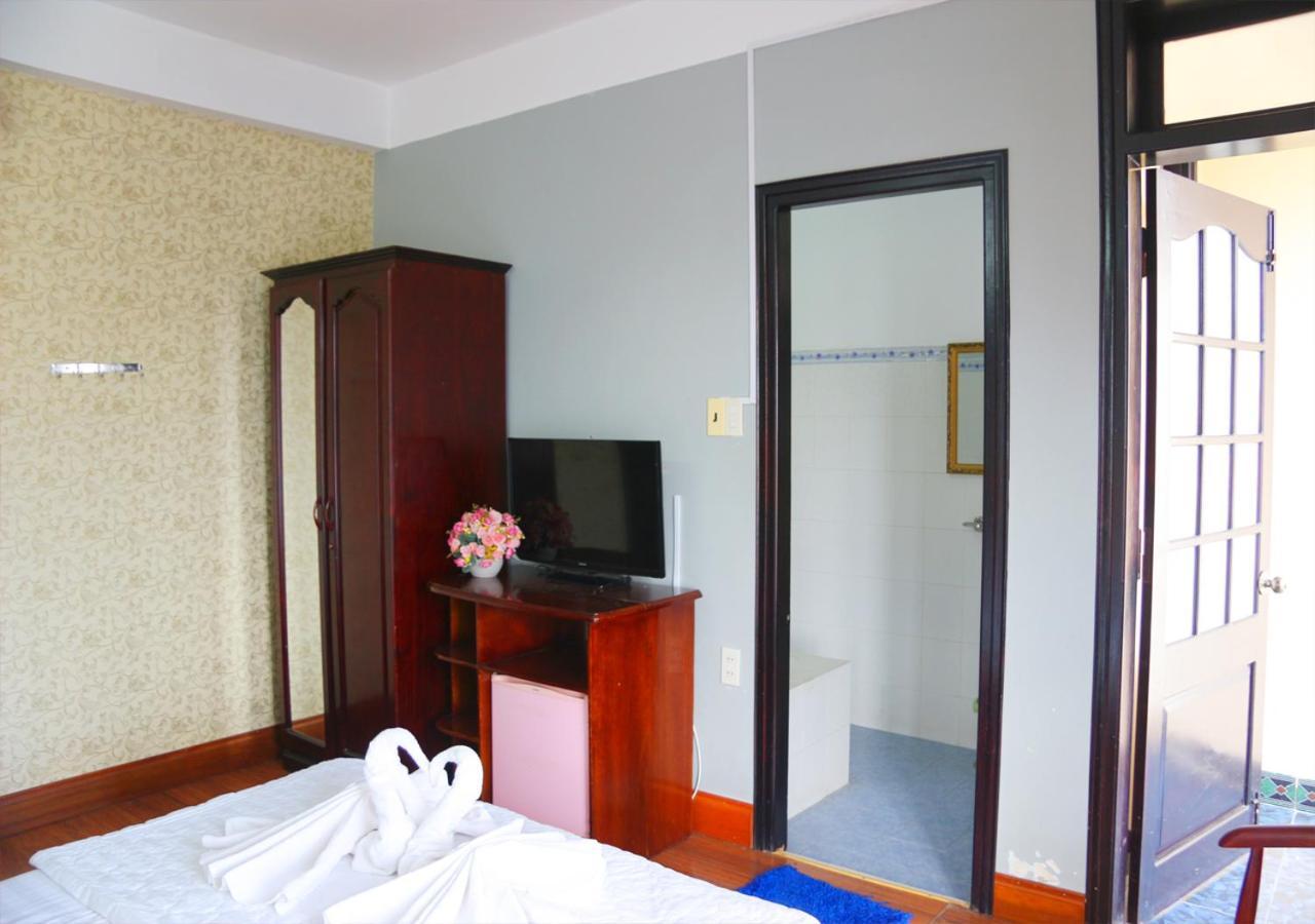Ponys Hotel Nha Trang Kültér fotó
