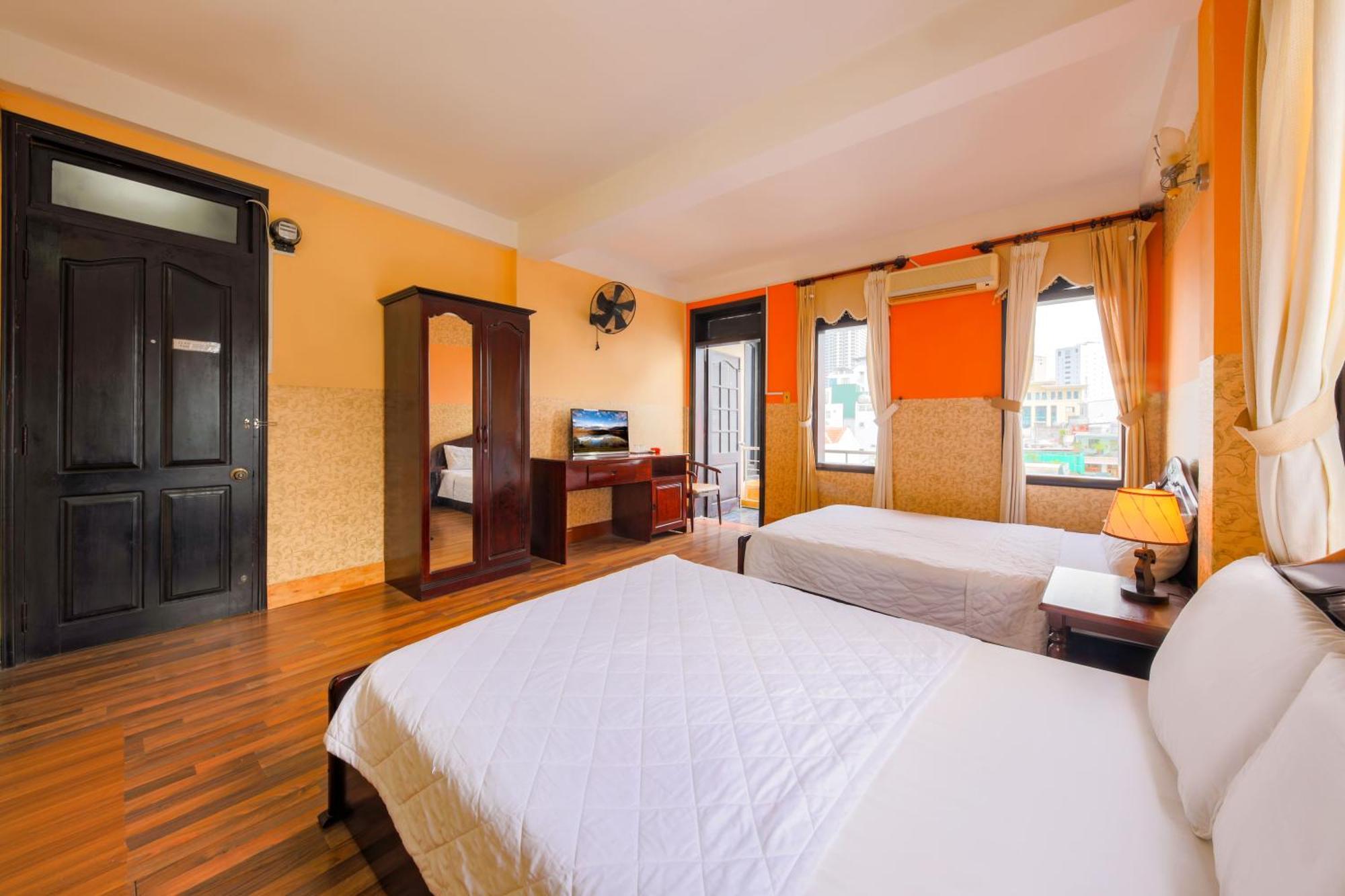 Ponys Hotel Nha Trang Kültér fotó