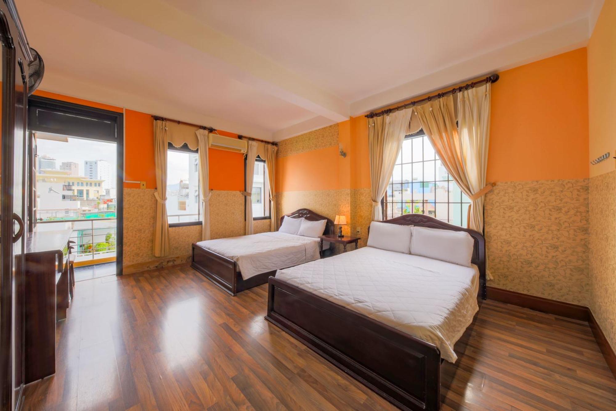 Ponys Hotel Nha Trang Kültér fotó
