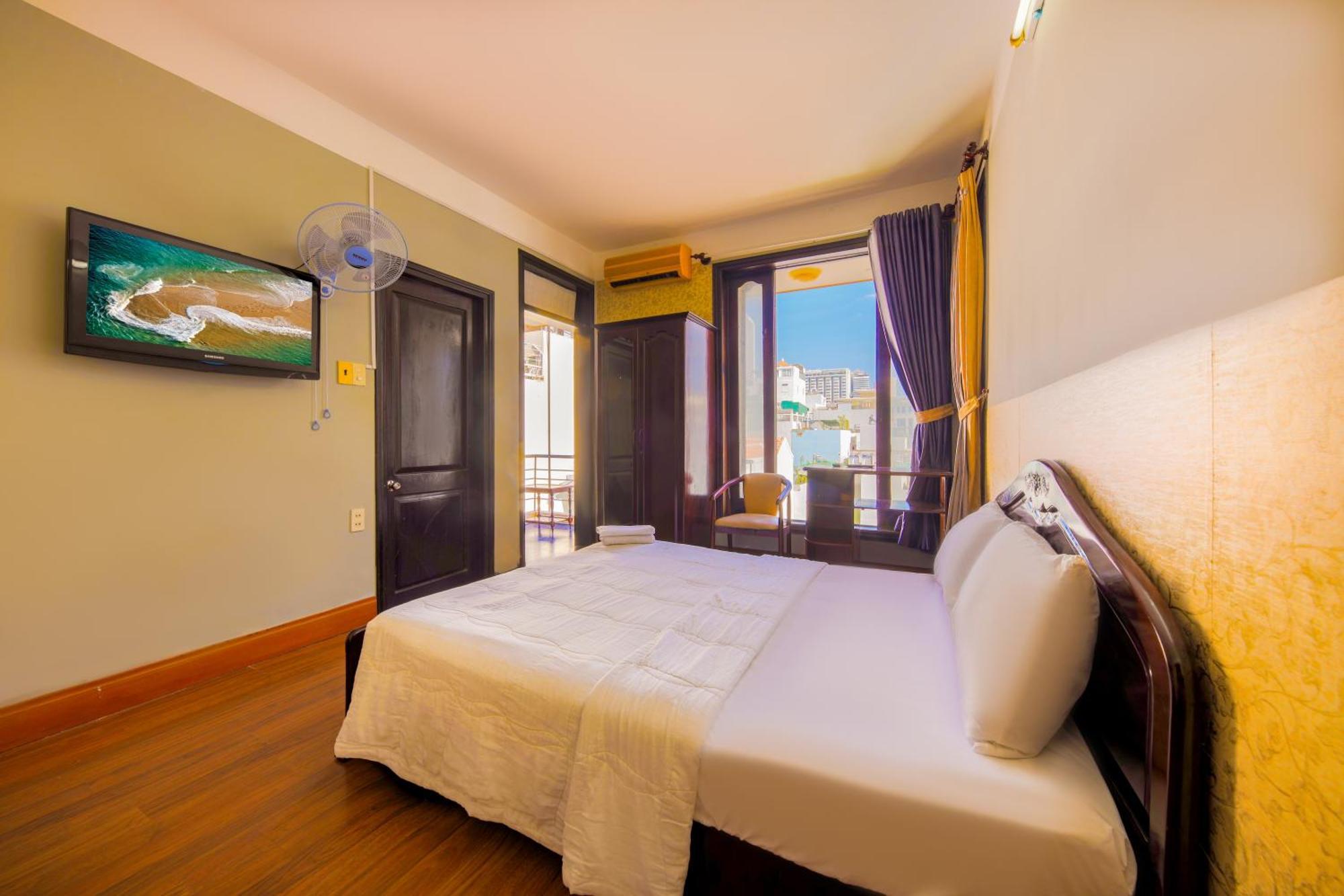 Ponys Hotel Nha Trang Kültér fotó