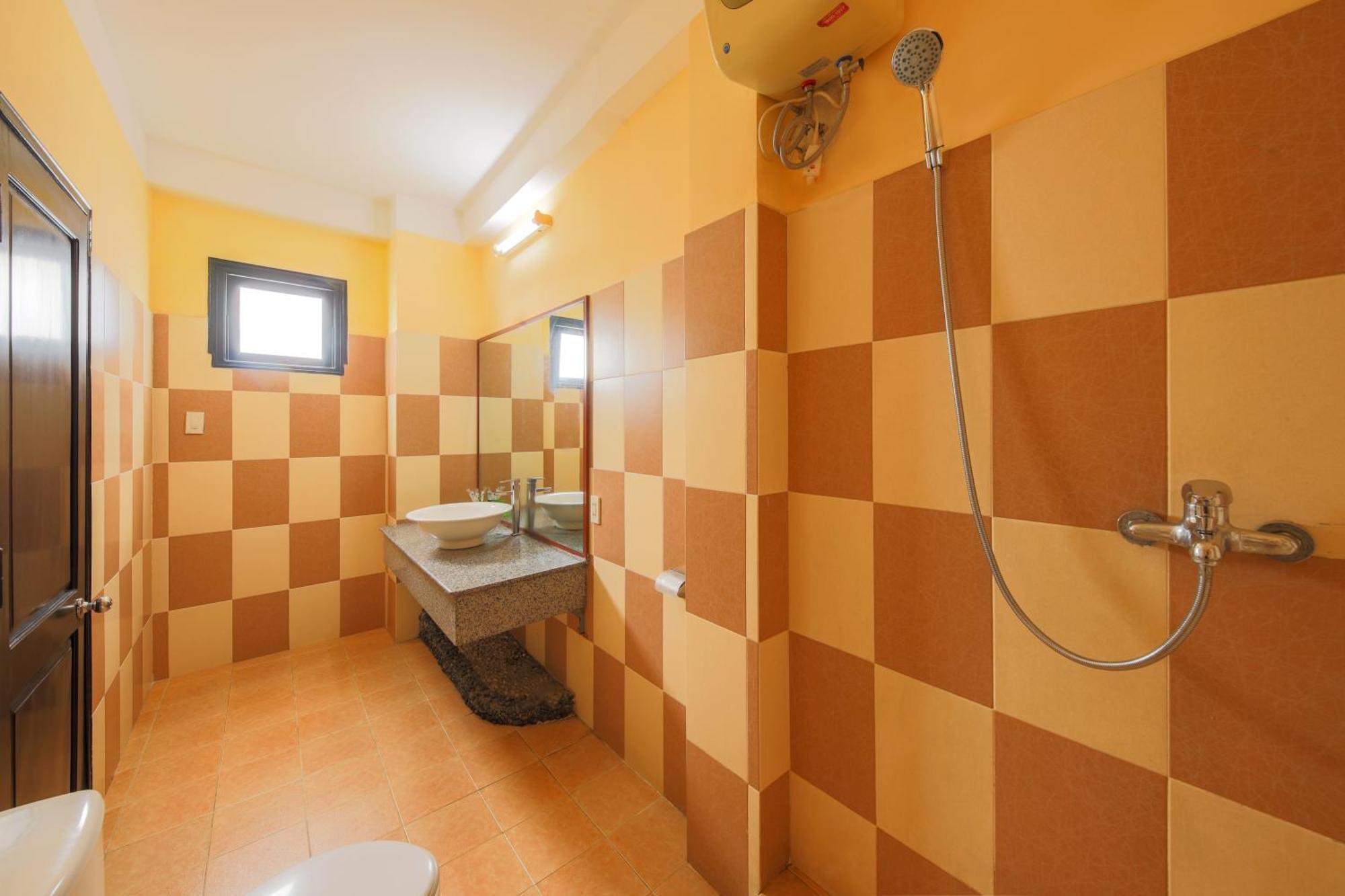 Ponys Hotel Nha Trang Kültér fotó