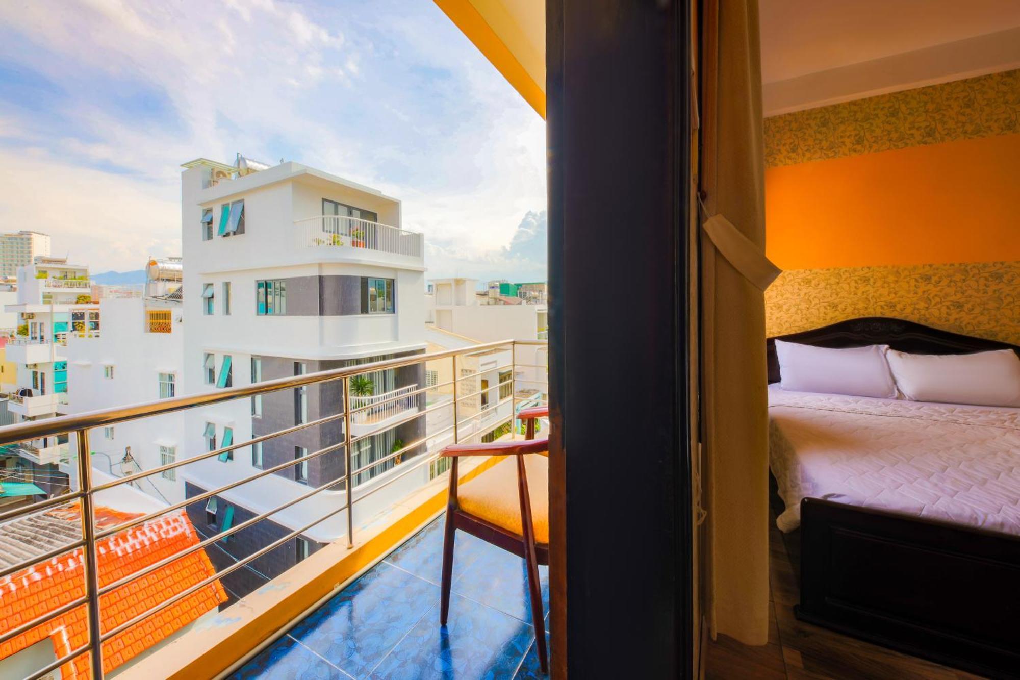 Ponys Hotel Nha Trang Kültér fotó