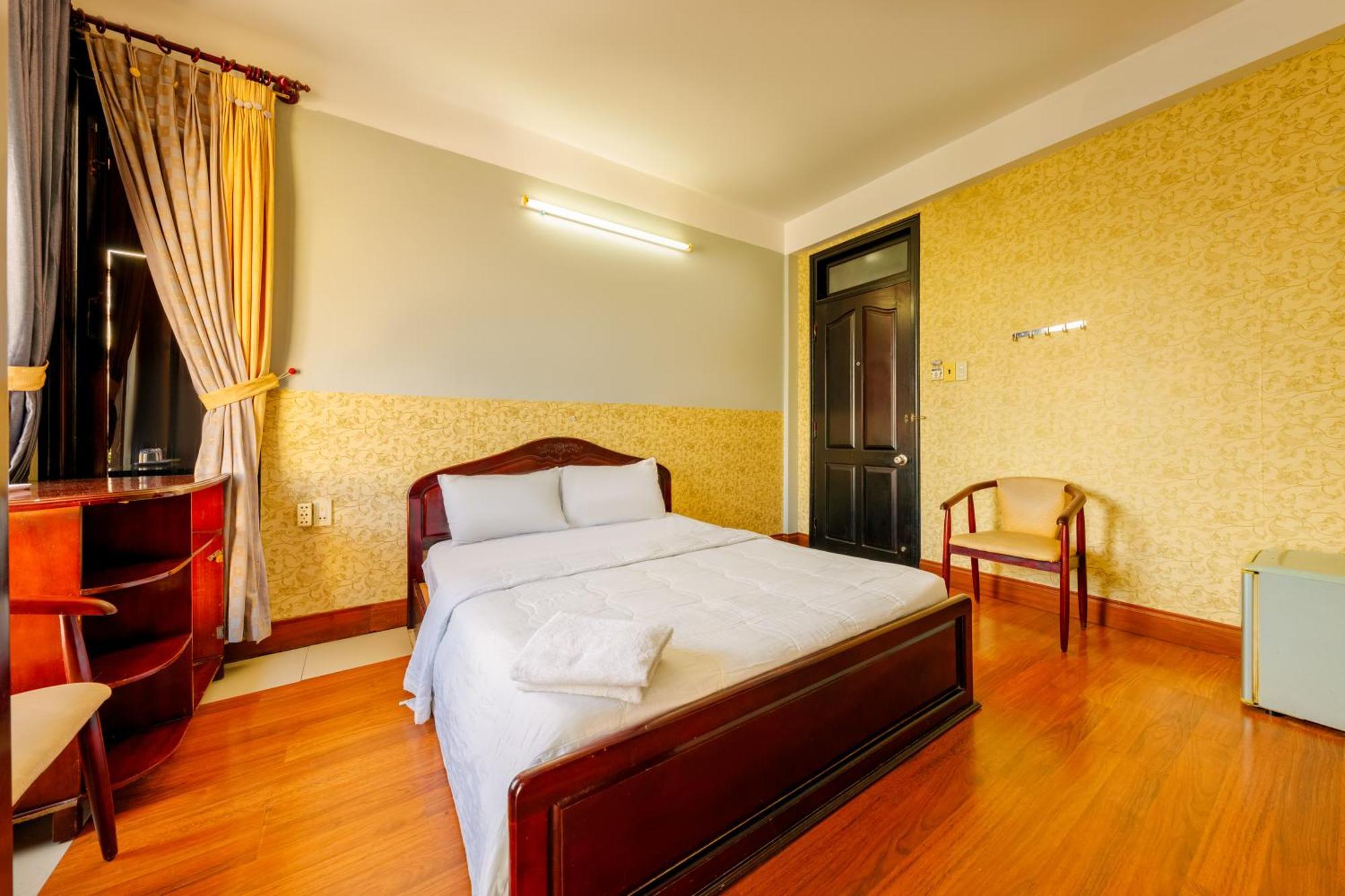 Ponys Hotel Nha Trang Kültér fotó