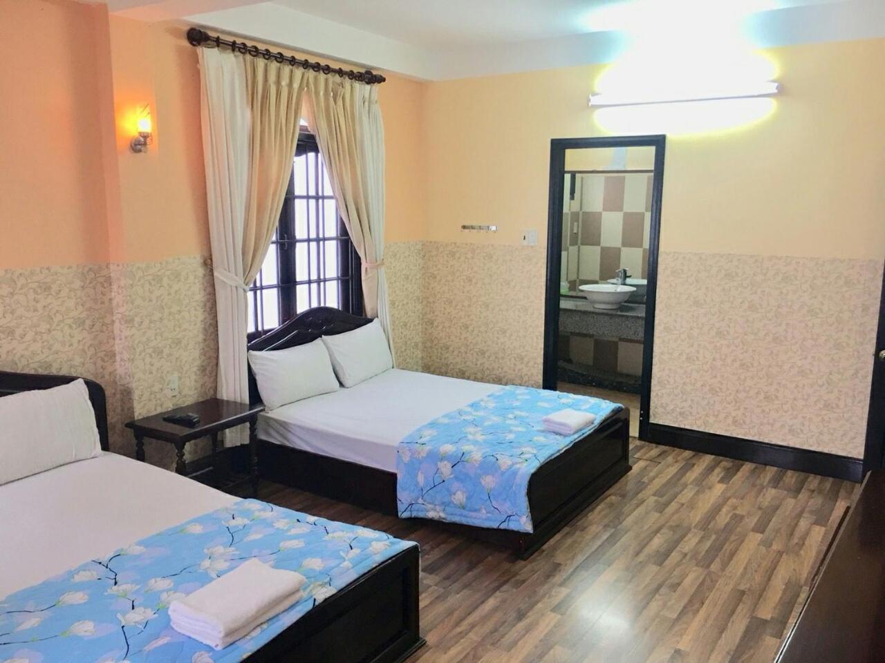 Ponys Hotel Nha Trang Kültér fotó