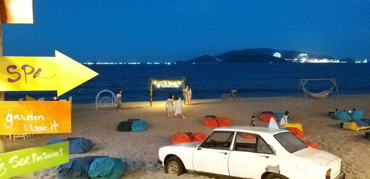 Ponys Hotel Nha Trang Kültér fotó