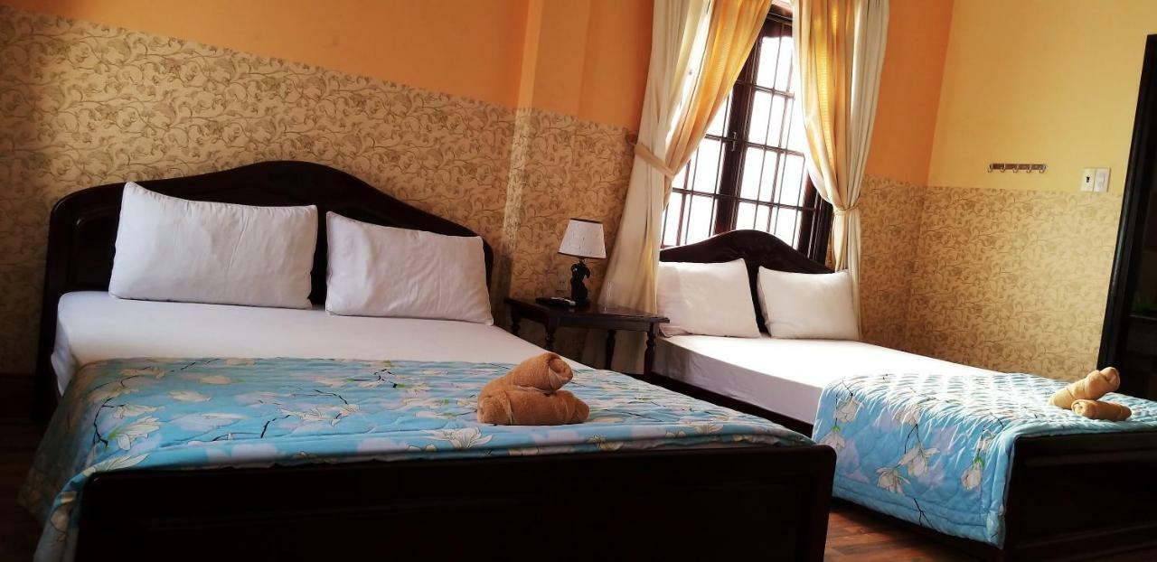 Ponys Hotel Nha Trang Kültér fotó