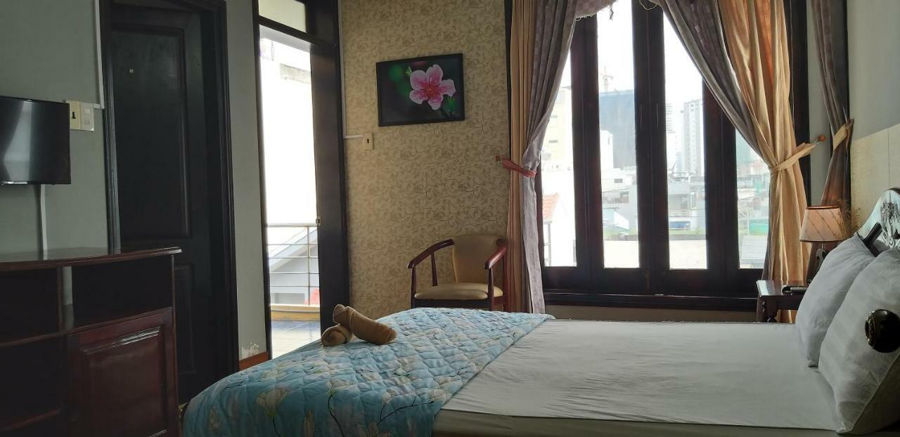 Ponys Hotel Nha Trang Kültér fotó